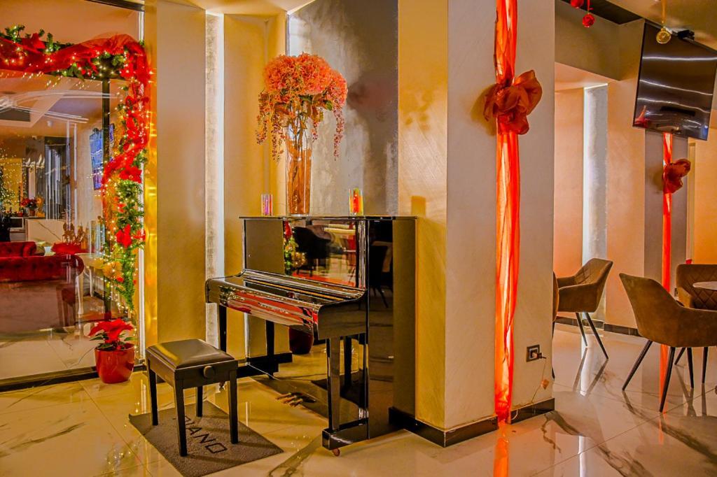 Hotel Vivas Durrës 外观 照片