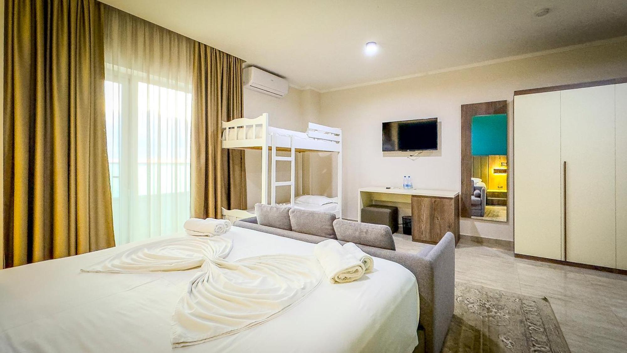 Hotel Vivas Durrës 外观 照片