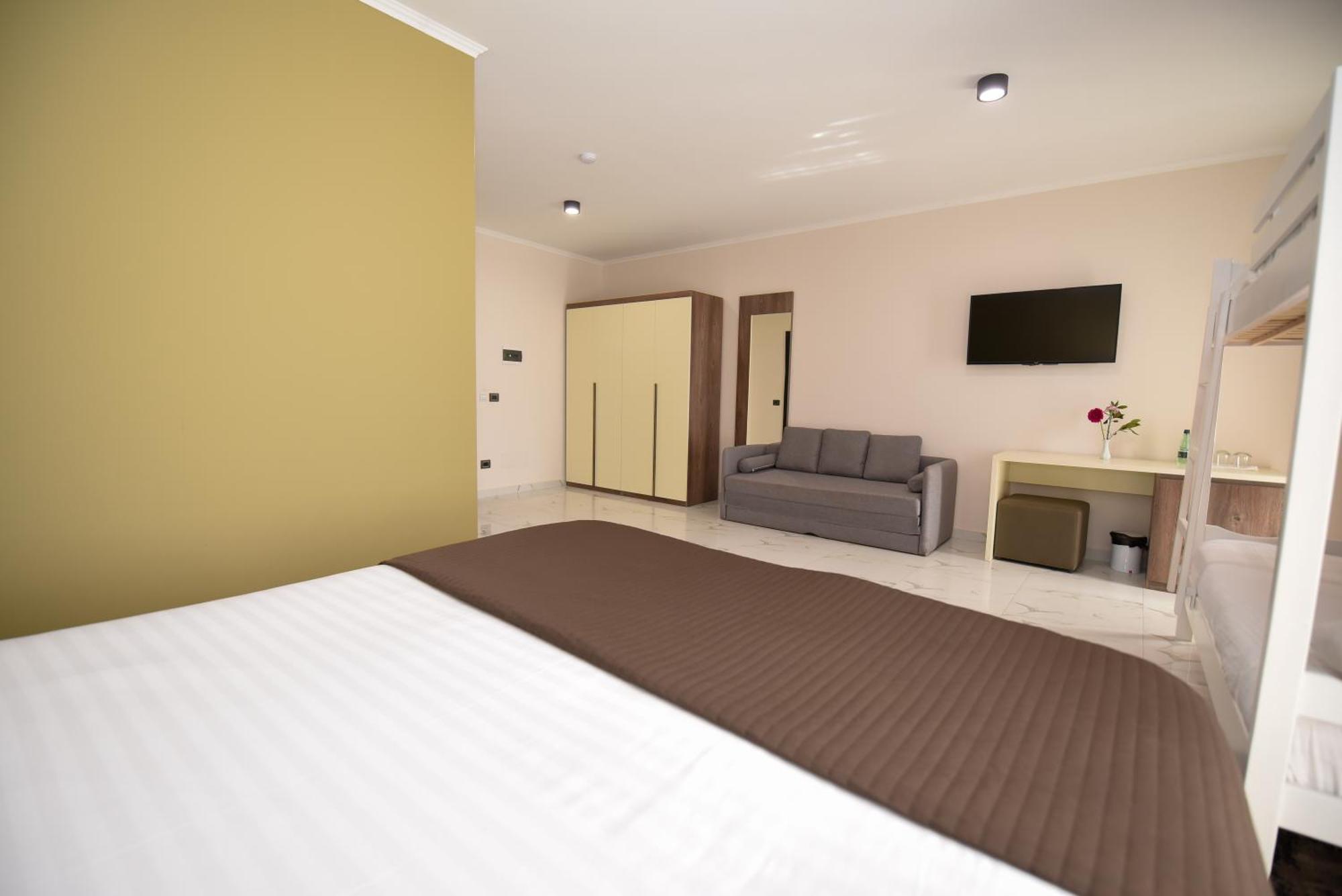 Hotel Vivas Durrës 外观 照片