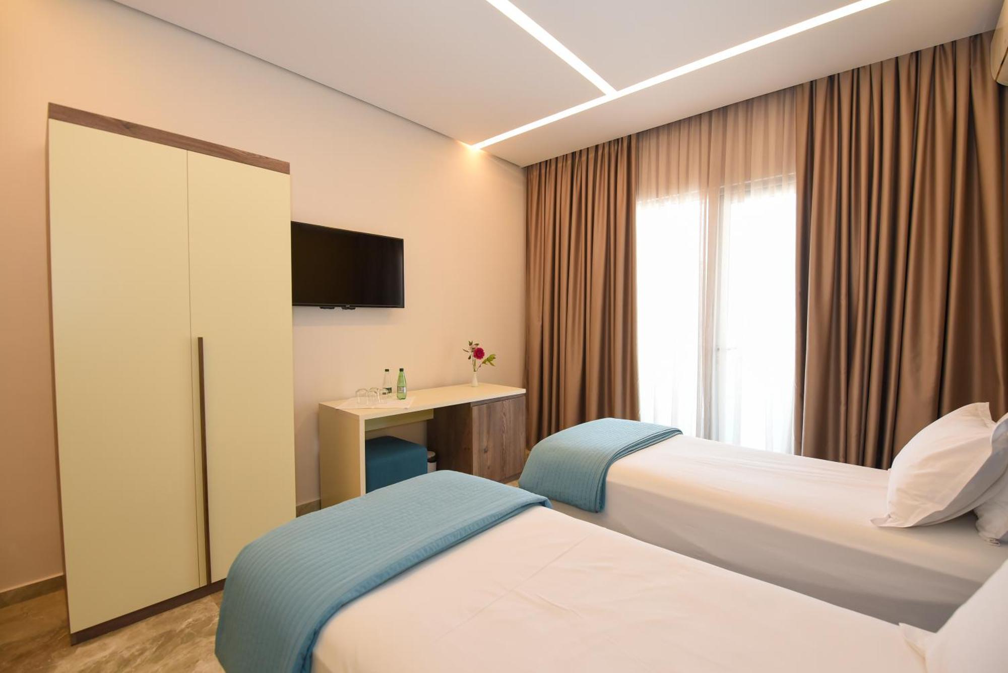 Hotel Vivas Durrës 外观 照片